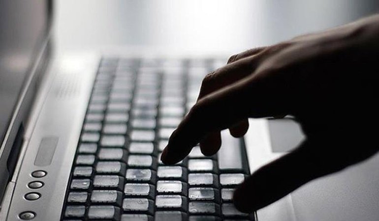 Avrupa Birliği düğmeye bastı: ChatGPT ve Roblox için yeni dönem başlıyor