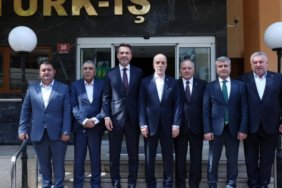 Bakan-Bayraktar-Turk-Is-Genel-Baskani-Atalay-ile-bir-araya-geldi-featured