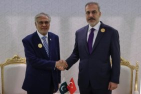 Bakan-Fidan-Pakistanli-mevkidasi-Dar-ile-gorustu-featured