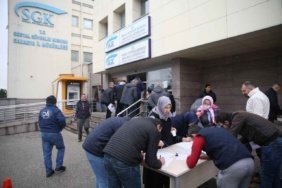 Borcu-olanlarin-basvurmak-icin-5-gunu-kaldi-Hafta-sonu-tum-SGK-binalari-acik-olacak-featured