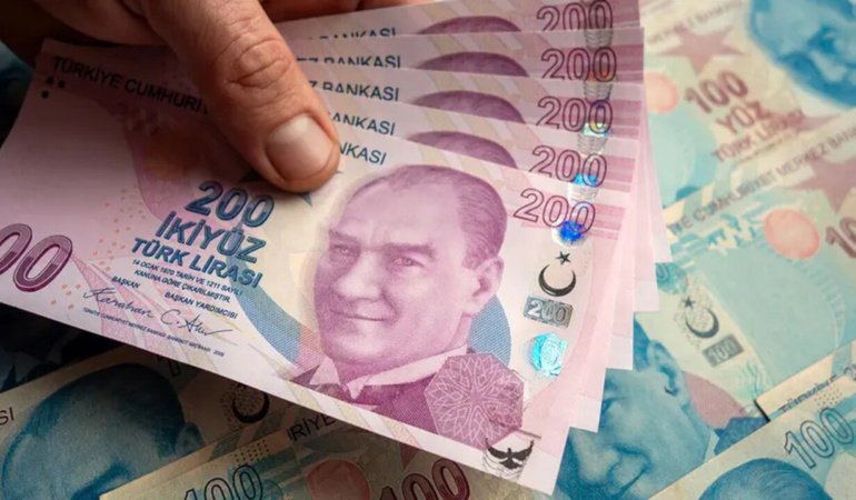 Emekli promosyonlarında rekabet kızıştı: Ödemeler 90 bin TL’ye ulaştı! İşte bankaların kampanyaları