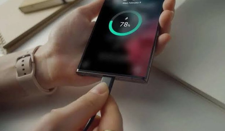 Hepimiz aynı hatayı yapıyoruz, masum sandığımız bu yöntem aslında telefonun ömrünü kısaltıyor