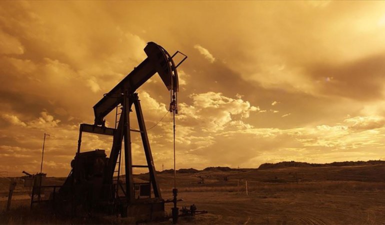 Irak Başbakanı, ülkedeki iki petrol boru hattının tamamlanması talimatı verdi