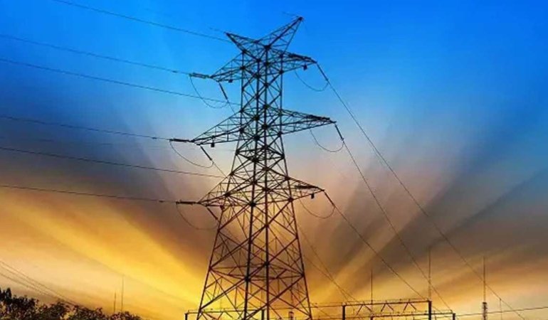Irak’ın elektrik sorunu Kerkük’te güneş enerjisine talebi artırdı