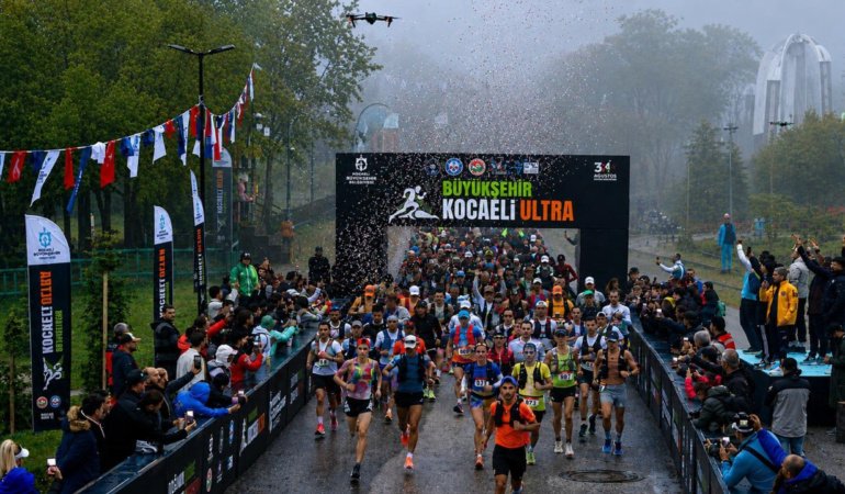 Kocaeli Ultra Trail’de 905 sporcu Kartepe’de yarıştı