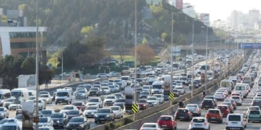 Milyonlarca-surucuyu-ilgilendiriyor-Trafik-ve-kaskoda-yeni-donem-yarin-basliyor-featured