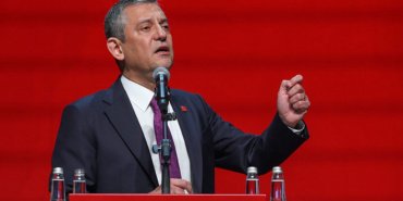 Ozgur-Ozel-yanitladi-Yargitay-karari-sonrasi-CHP039ye-donus-olacak-mi-featured