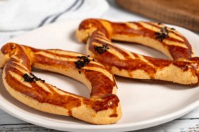 Pastane-vitrinlerinin-eskimeyen-yildizi-MasterChef-usulu-kiyir-kiyir-catal-nasil-yapilir-featured