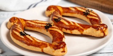 Pastane-vitrinlerinin-eskimeyen-yildizi-MasterChef-usulu-kiyir-kiyir-catal-nasil-yapilir-featured