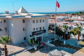 Seferihisar039in-tutuklu-Belediye-Baskani039nin-makam-surucusu-gozaltina-alindi-featured