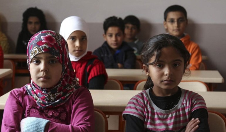 Suriye'de Kürtçenin okullarda okutulmasına ilişkin yeni düzenleme