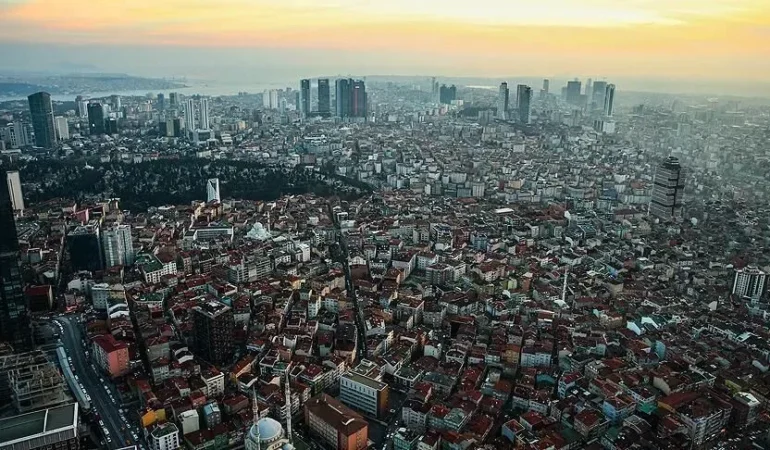 Üniversiteliler ev ararken dikkat! Kiralar uçtu, kentsel dönüşüm tuzağı başladı
