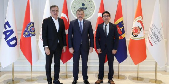 Yunus-Derebagdan-Bakan-Mustafa-Ciftciye-ziyaret-featured