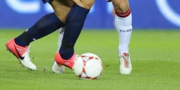 145-yillik-Fransiz-futbol-kulubu-1-Euro039ya-satildi-featured