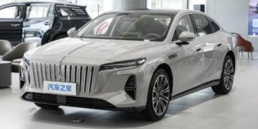 2-bin-900-kilometreyi-hic-sarj-etmeden-giden-elektrikli-aracin-markasi-sasirtti-featured