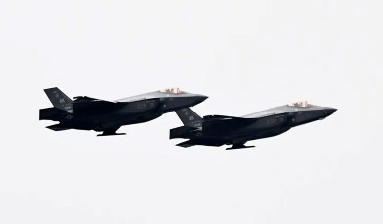 ABD’ye ait F-16 savaş uçağı Batı Almanya’da düştü