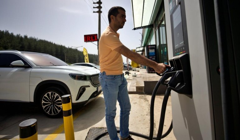 Ağustos'ta elektrikli araçlara 3,5 milyonun üzerinde şarj işlemi yapıldı