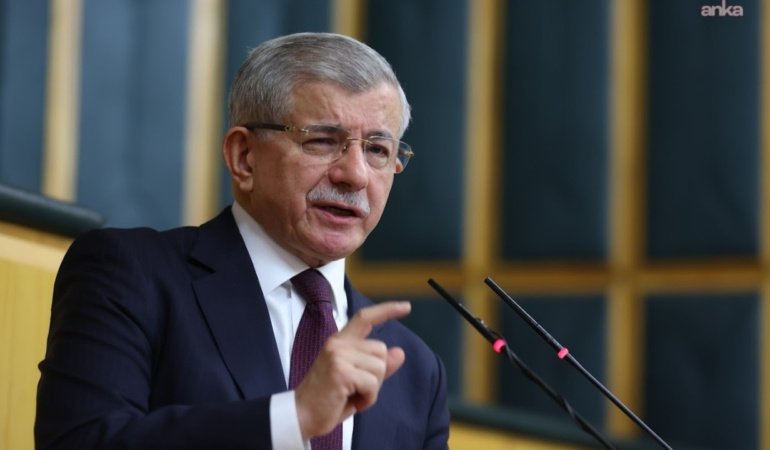Ahmet Davutoğlu bugün "cumhurbaşkanına hakaret" suçlamasıyla ifade verecek