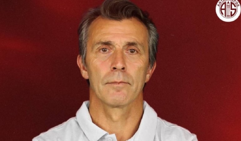 Antalyaspor'da Bülent Korkmaz dönemi sona erdi