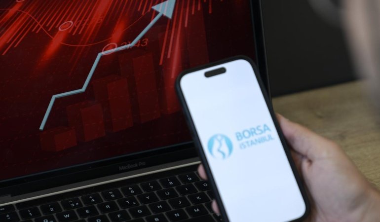 BIST 100 endeksi 14.018,75 puandan başladı