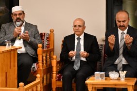 Bakan-Simsek-vefat-eden-yegeninin-taziyesine-katildi-featured