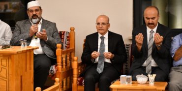 Bakan-Simsek-vefat-eden-yegeninin-taziyesine-katildi-featured