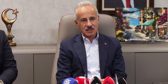 Bakan-Uraloglu-Istanbul039un-toplamda-1000-kilometre-metroya-ihtiyac-var-featured