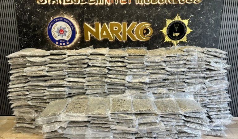 Beykoz'da uyuşturucu operasyonu: 3 zanlı yakalandı