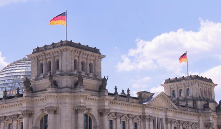 Bundesbank Alman ekonomisinde yıl sonunda güçlü toparlanma bekliyor