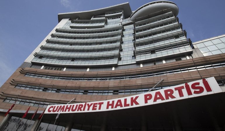 CHP’de ilk genel başkan adayı belli oldu