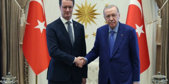 Cumhurbaskani-Erdogan-Almanya039nin-Kuzey-Ren-Vestfalya-Eyaleti-Basbakani-Wust039u-kabul-etti-featured