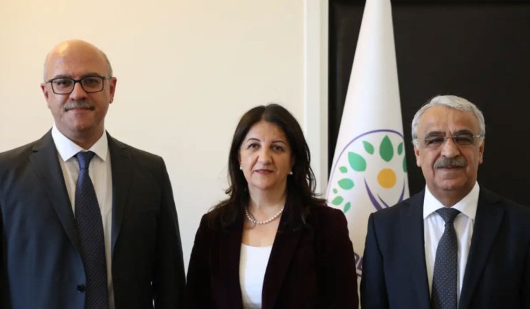 DEM Parti İmralı Heyeti, Abdullah Öcalan ile görüşmek üzere yola çıktı