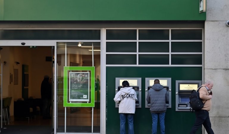 Dev banka grubu 26 şubesini kapatıyor