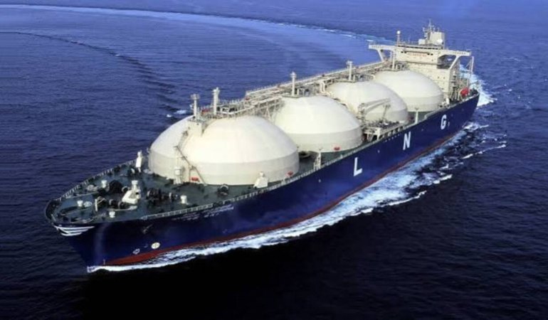 Dev gaz tankerinde gizemli arıza: Siber müdahale şüphesi ekipleri harekete geçirdi