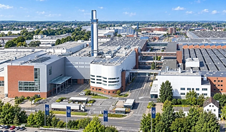 Dev otomotiv markası fabrikasını devrediyor