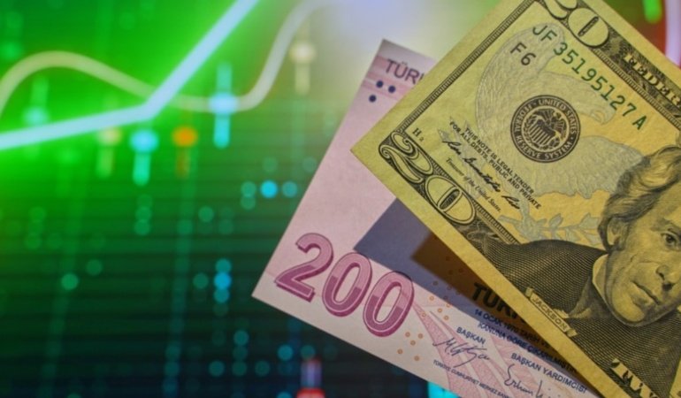 Dolar/TL'de yeni rekor senaryoları: 16 kurum tahminlerini tek tek yükseltti!