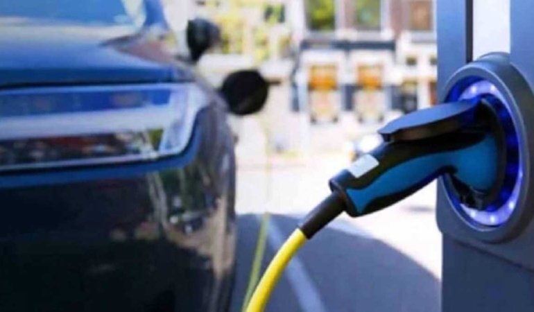 Elektrikli araçlara 'yol vergisi' geliyor