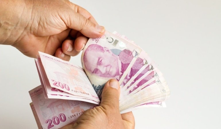 Emekli ve memuru ocakta 2 sürpriz bekliyor