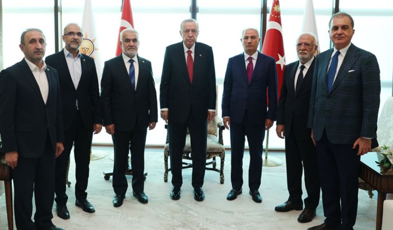 Erdoğan, HÜDAPAR Genel Başkanı Yapıcıoğlu'nu kabul etti