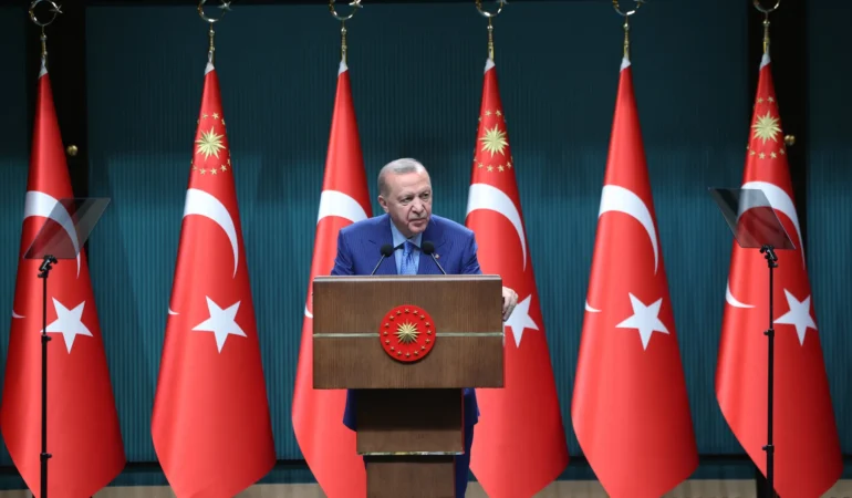Finansal istikrara kurulan kumpas bozuluyor! Fon krizinde düğmeye basıldı | Yatırımcılar o tarihe dikkat: Uzman isim A Haber'de açıkladı