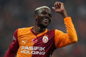 Galatasarayda-Osimhen-karari-Barcelona-macina-yetisecek-mi-featured