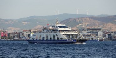 Gokceada039ya-yapilacak-bazi-feribot-seferleri-iptal-edildi-featured-1