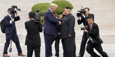 Guney-Kore-ABD-Baskani-Trump-ve-Kuzey-Kore-lideri-Kim-quother-anquot-gorusebilir-featured
