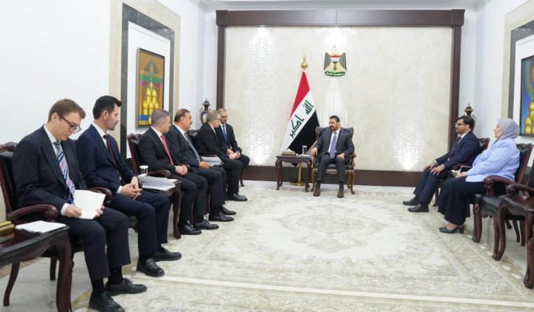 Irak Başbakanı Zeydi, Türkiye'nin Bağdat Büyükelçisi İnan ile görüştü