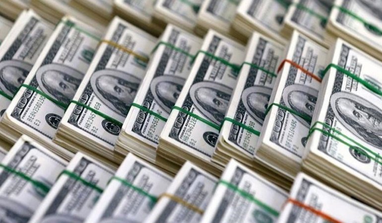 İran’da doların serbest piyasa kuru tarihi zirveyi gördü