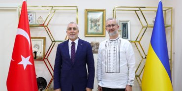 Isikhan-Turkiye-ve-Ukrayna-arasindaki-dostluk-ve-dayanismanin-daha-da-guclenecegine-inaniyoruz-featured