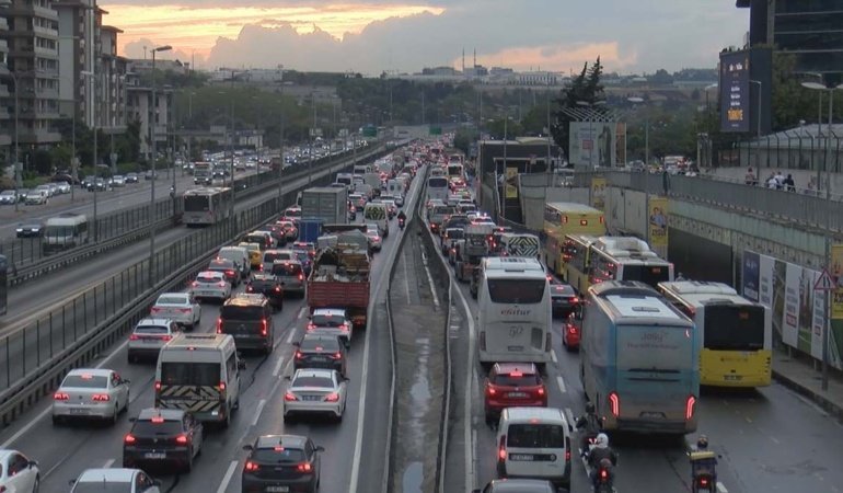 Maliye'den araç sahiplerini perişan edecek karar