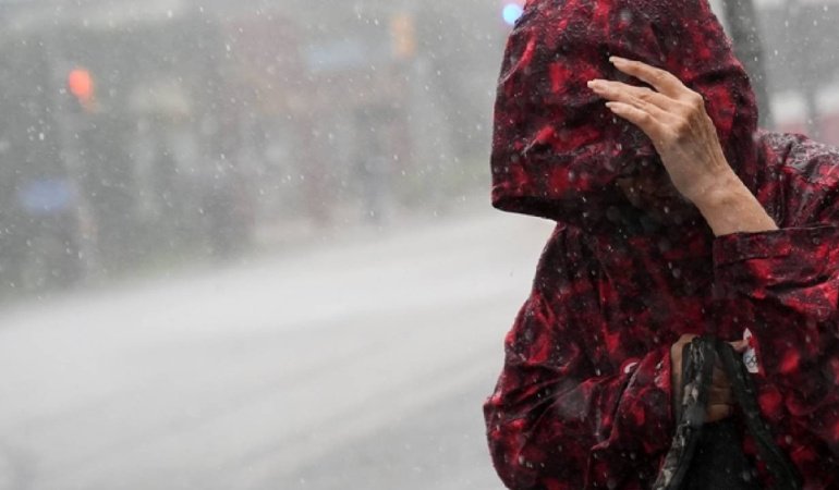 Meteoroloji’den 10 il için sağanak, birçok bölgeye kuvvetli rüzgâr uyarısı
