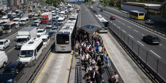 Metro-ve-tramvaylarda-yeni-uygulama-Yolcular-ucret-iadesi-alabilecek-featured