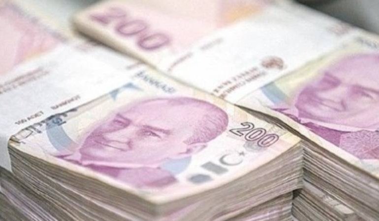 Mevduat faizi 3 yılın dibinde, kredi faizleri uçtu: Bankalarda tüm dengeler değişti